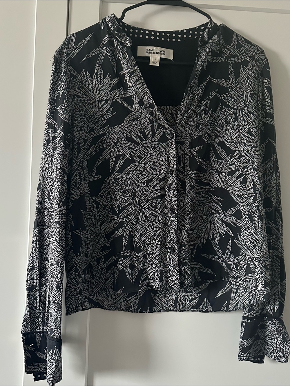 Diane Von Furstenberg Black and White Button-Front Printed Blouse